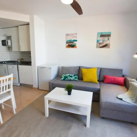 Book Jet - Oasis Maxi-pool !renovated! קורלחו