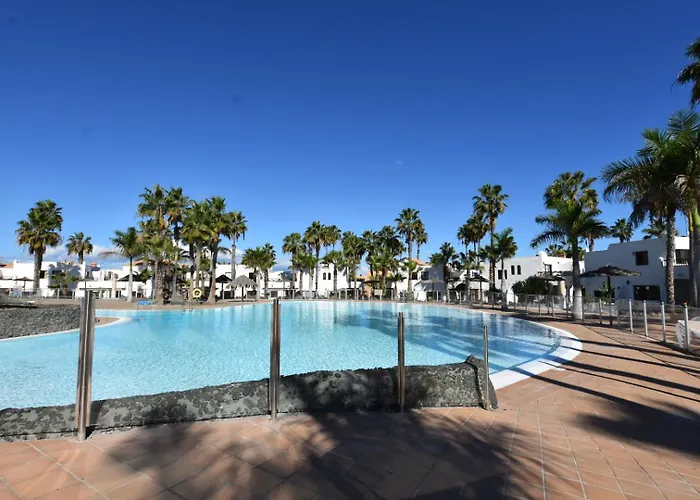 Book Jet - Oasis Pool & Wifi Corralejo
