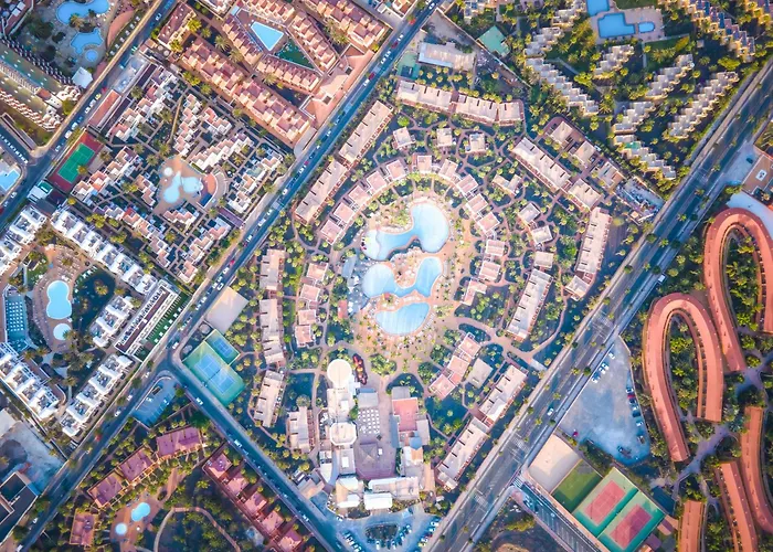 Book Jet - Oasis Pool & Wifi *