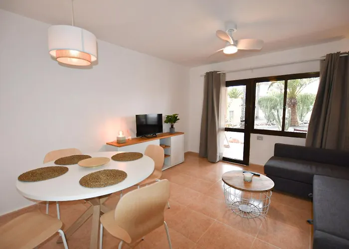 Book Jet - Oasis Pool & Wifi Κοραλέχο