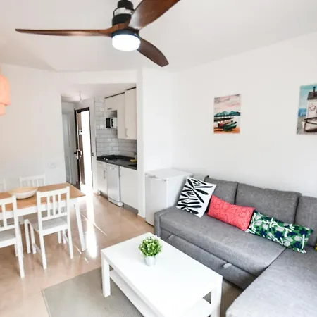 Book Jet - Oasis Corralejo Maxi Pool And Wifi *
