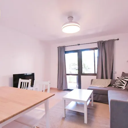 Book Jet - Oasis Maxi-pool !renovated! Corralejo