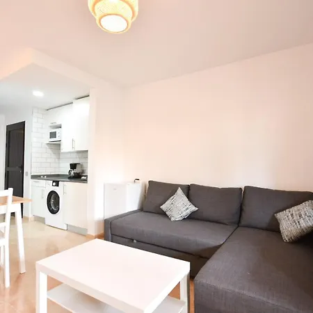 Book Jet - Oasis Maxi-pool !renovated! Apartment