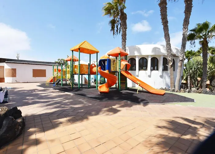 Book Jet - Oasis Pool & Wifi *