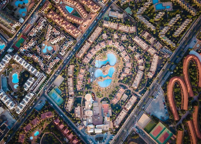 Book Jet - Oasis Pool & Wifi アパート