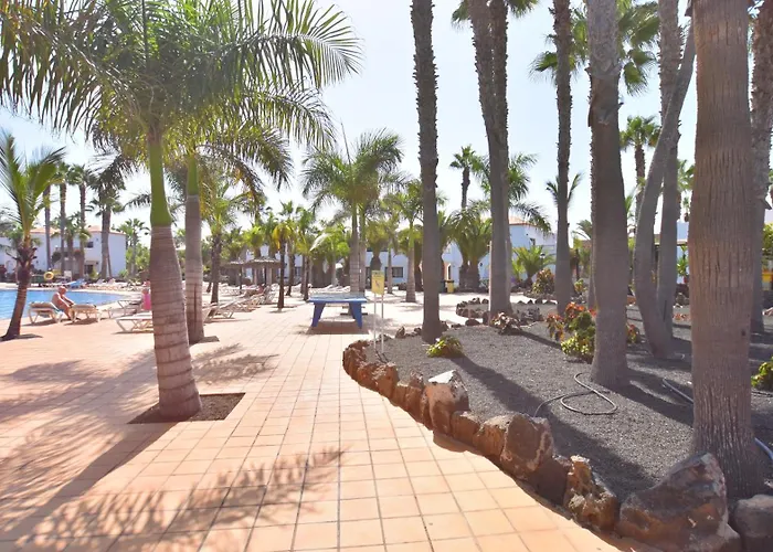 Book Jet - Oasis Pool & Wifi