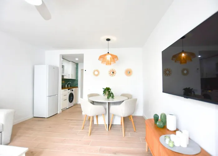 Book Jet - Oasis Pool & Wifi *